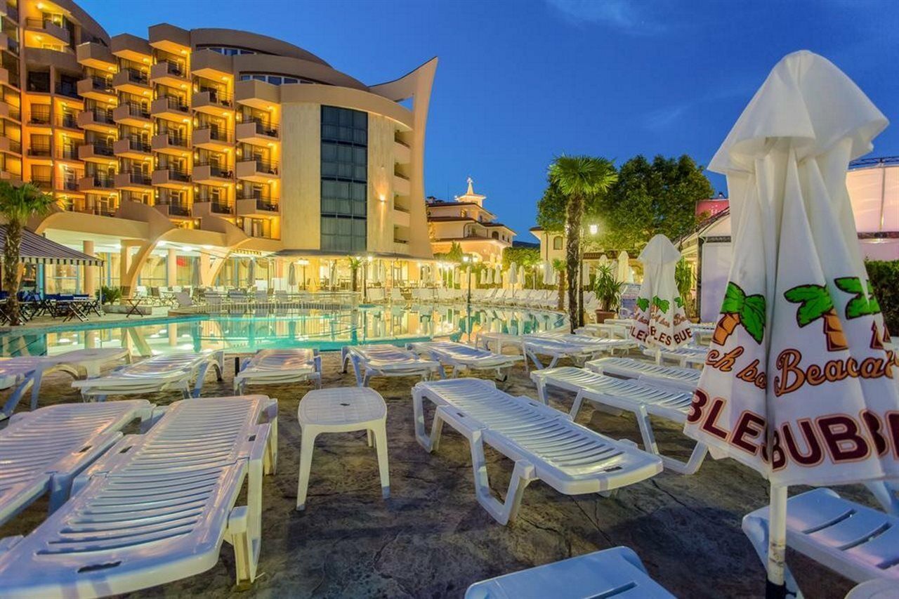 ساني بيتش Fiesta M & Marlin Beach Hotel المظهر الخارجي الصورة